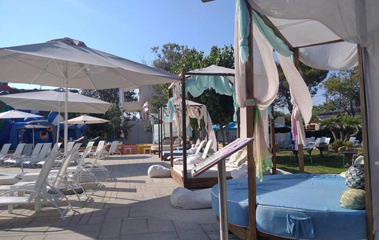 Marzi Beach And Bungalows Hotel Kokkonion Exterior photo