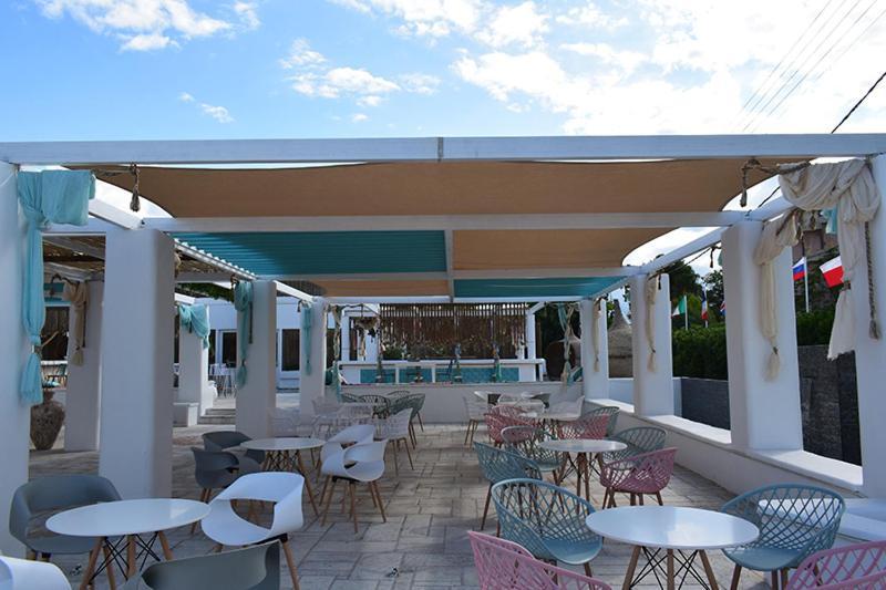 Marzi Beach And Bungalows Hotel Kokkonion Exterior photo