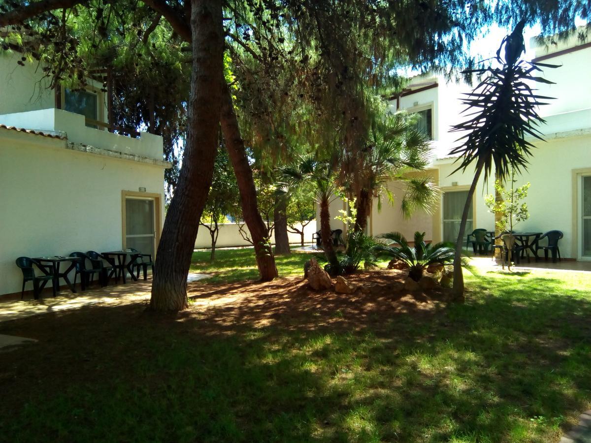 Marzi Beach And Bungalows Hotel Kokkonion Exterior photo